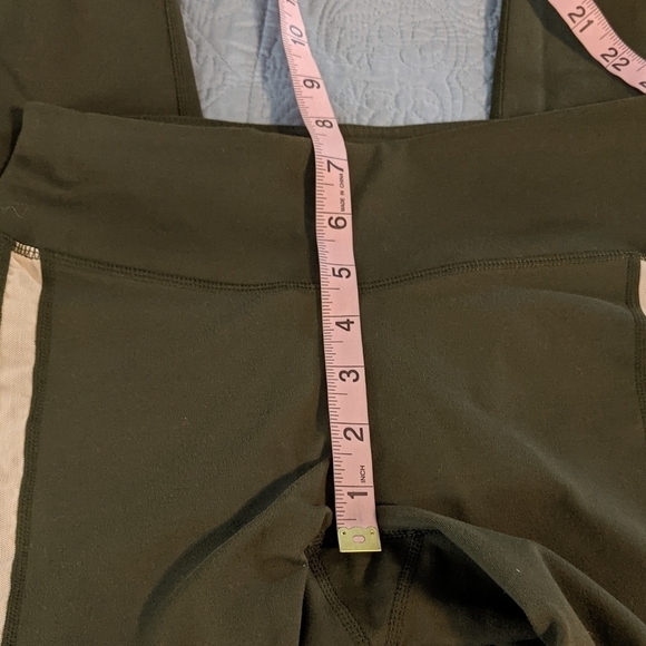 Fabletics Olive Green/Cream Athletic Leggings XXS - Picture 2 of 13